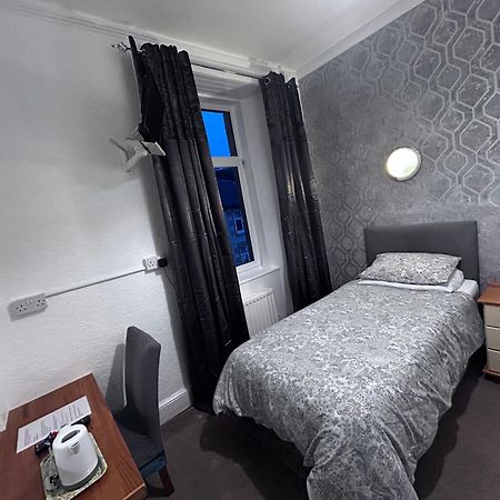 אובאן Dunmoore Guesthouse מראה חיצוני תמונה