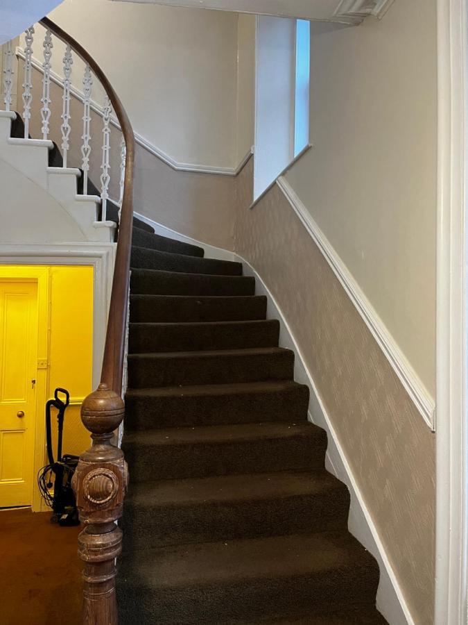 אובאן Dunmoore Guesthouse מראה חיצוני תמונה