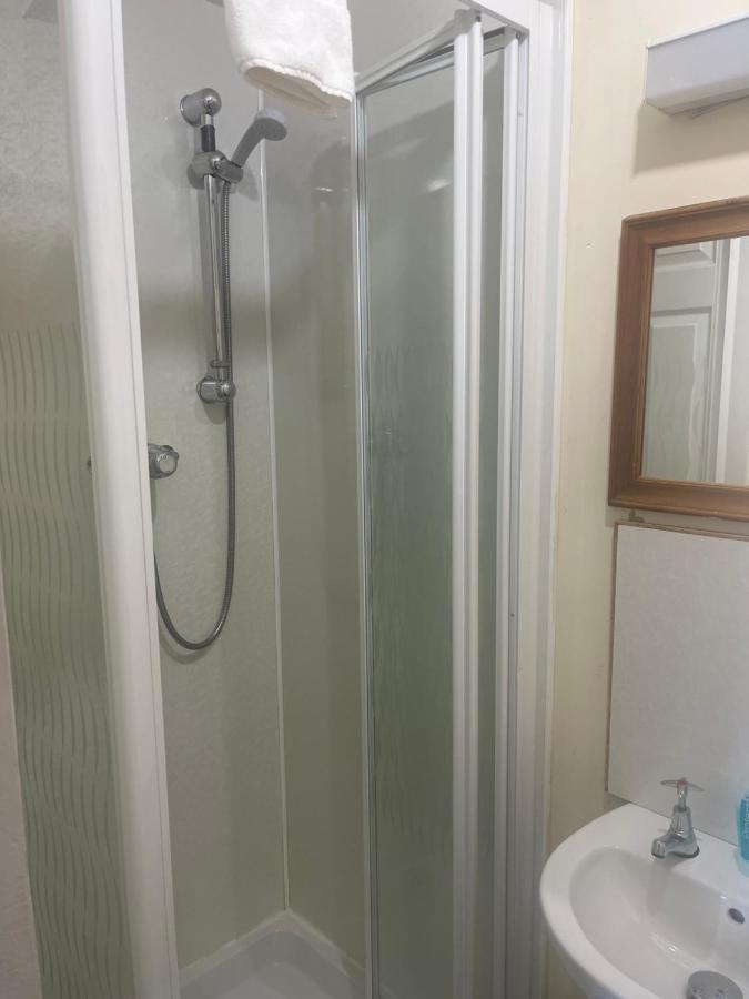 אובאן Dunmoore Guesthouse מראה חיצוני תמונה