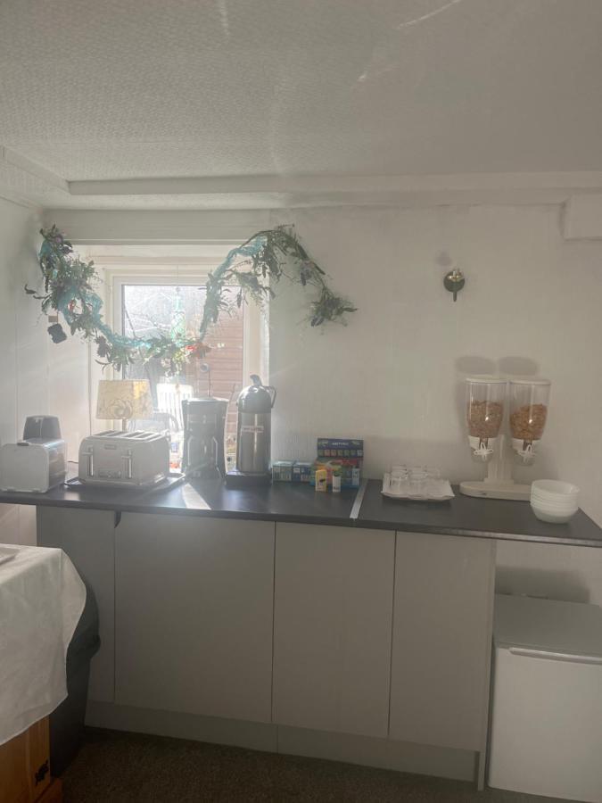 אובאן Dunmoore Guesthouse מראה חיצוני תמונה