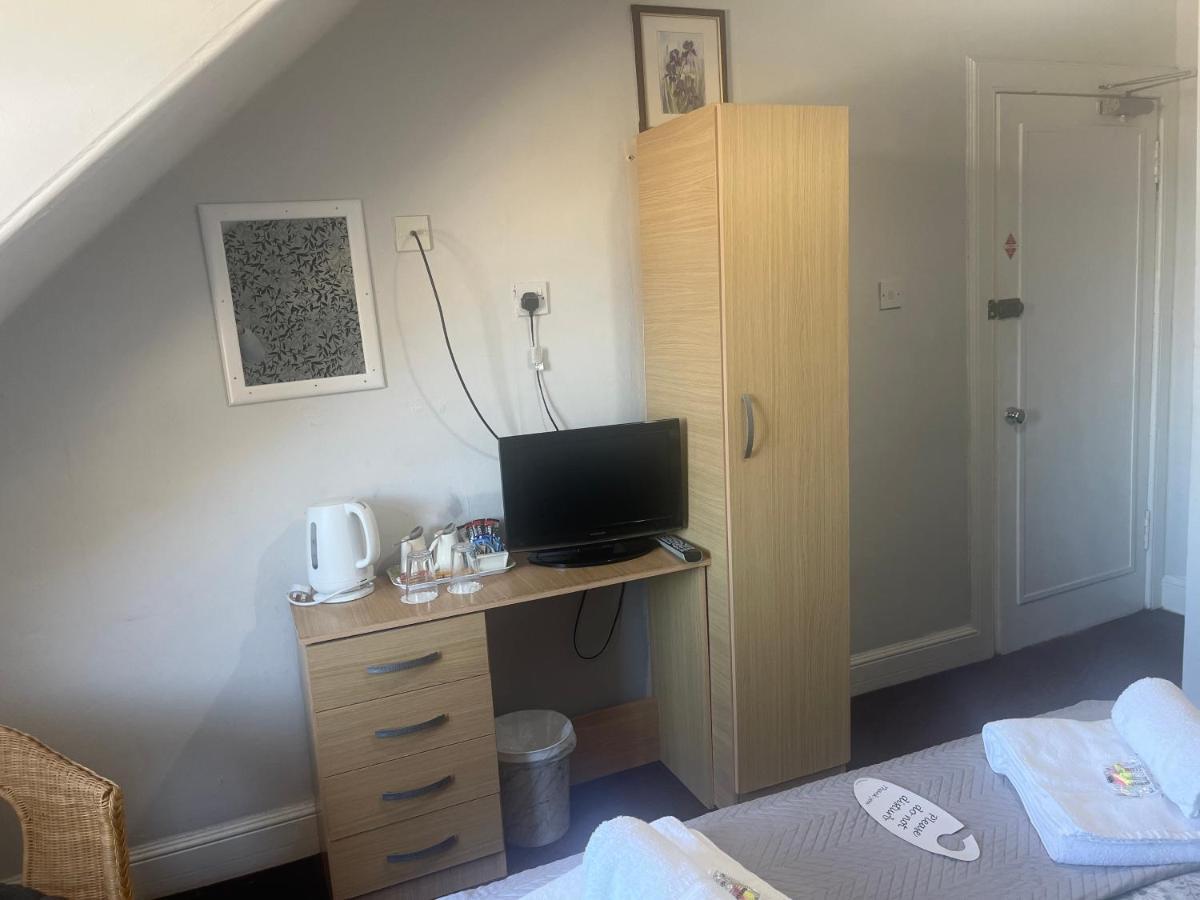אובאן Dunmoore Guesthouse מראה חיצוני תמונה
