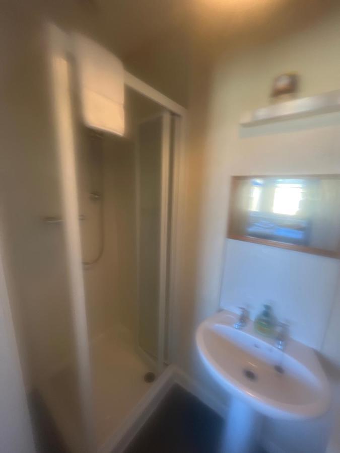 אובאן Dunmoore Guesthouse מראה חיצוני תמונה
