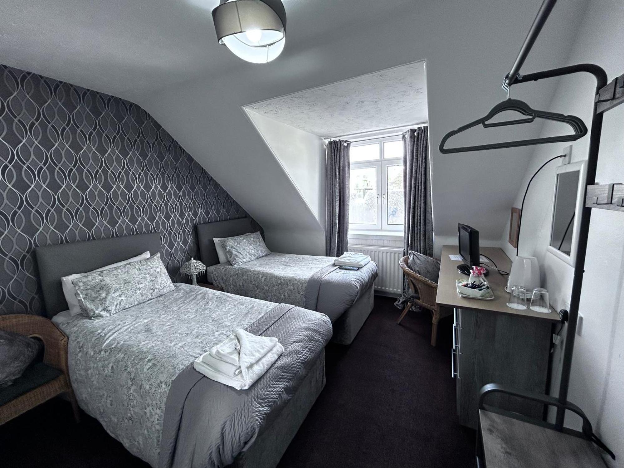 אובאן Dunmoore Guesthouse מראה חיצוני תמונה